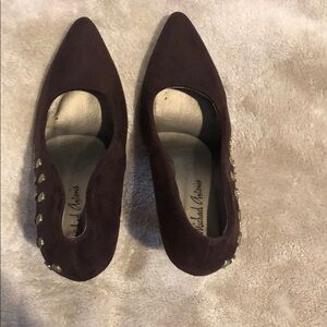 Beautiful Suede Michael Antonio Women's Brown Heels